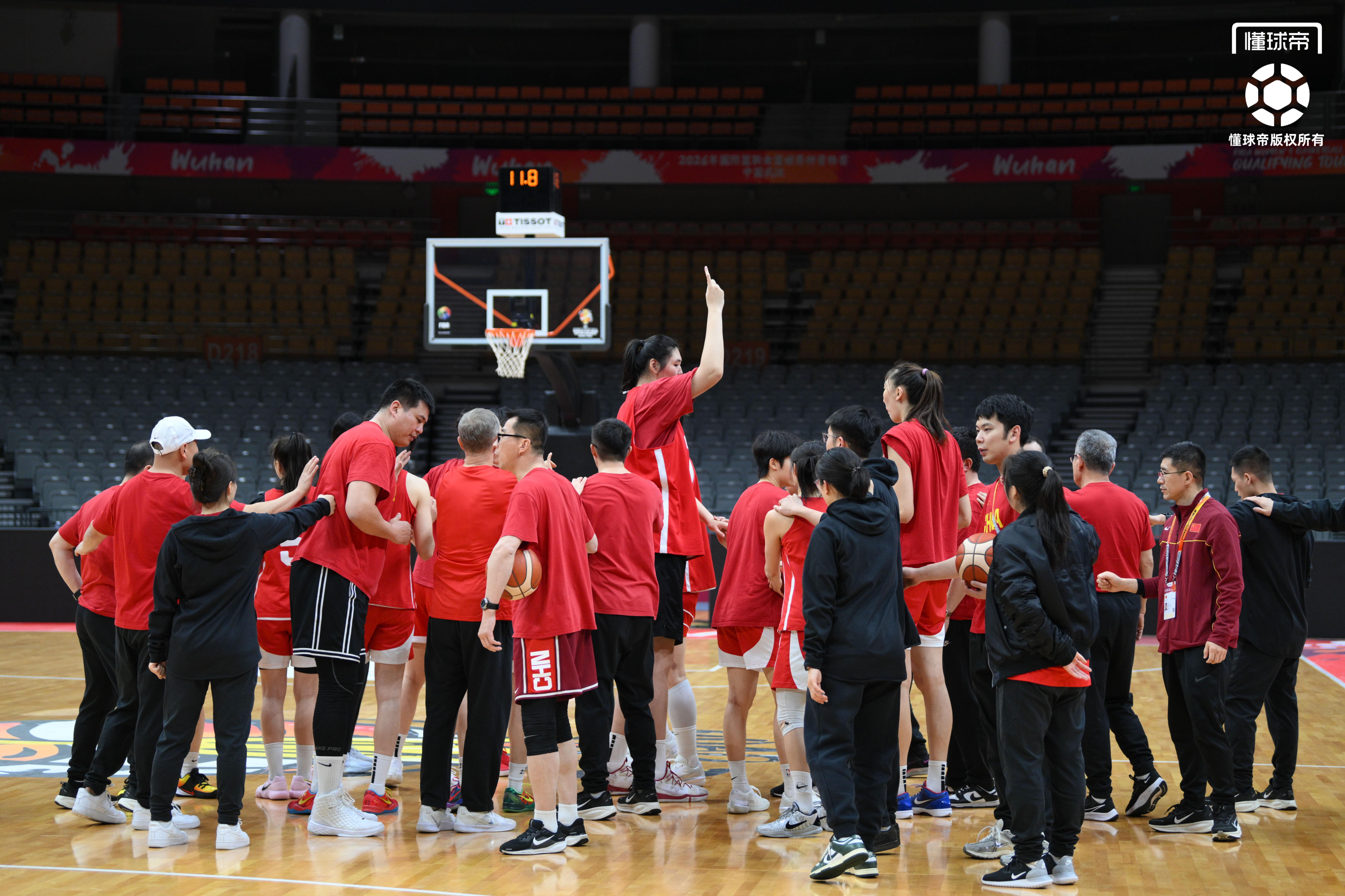 kaiyun-中国女篮世预赛最后一练，王治郅到场观看&amp;amp;全队精神饱满